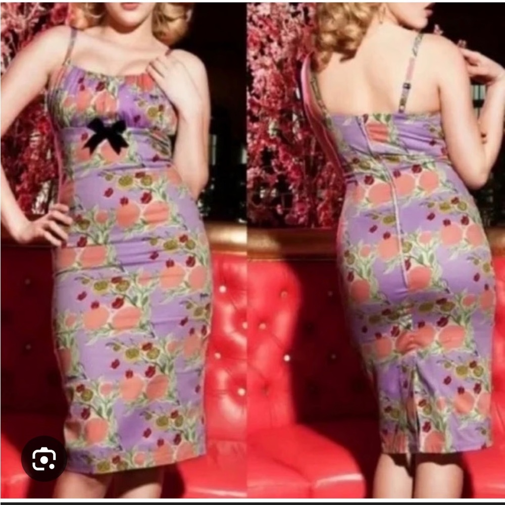 Pinup Couture Mary Blair Evangeline Pencil dress Lavender Lips and Roses XL EUC - Picture 2 of 6